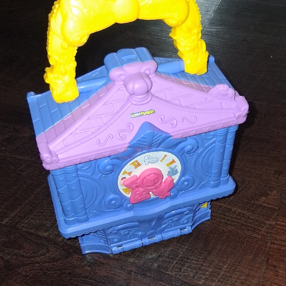 Fisher-Price Little People Disney Princess Cinderella On-the-Go Playset